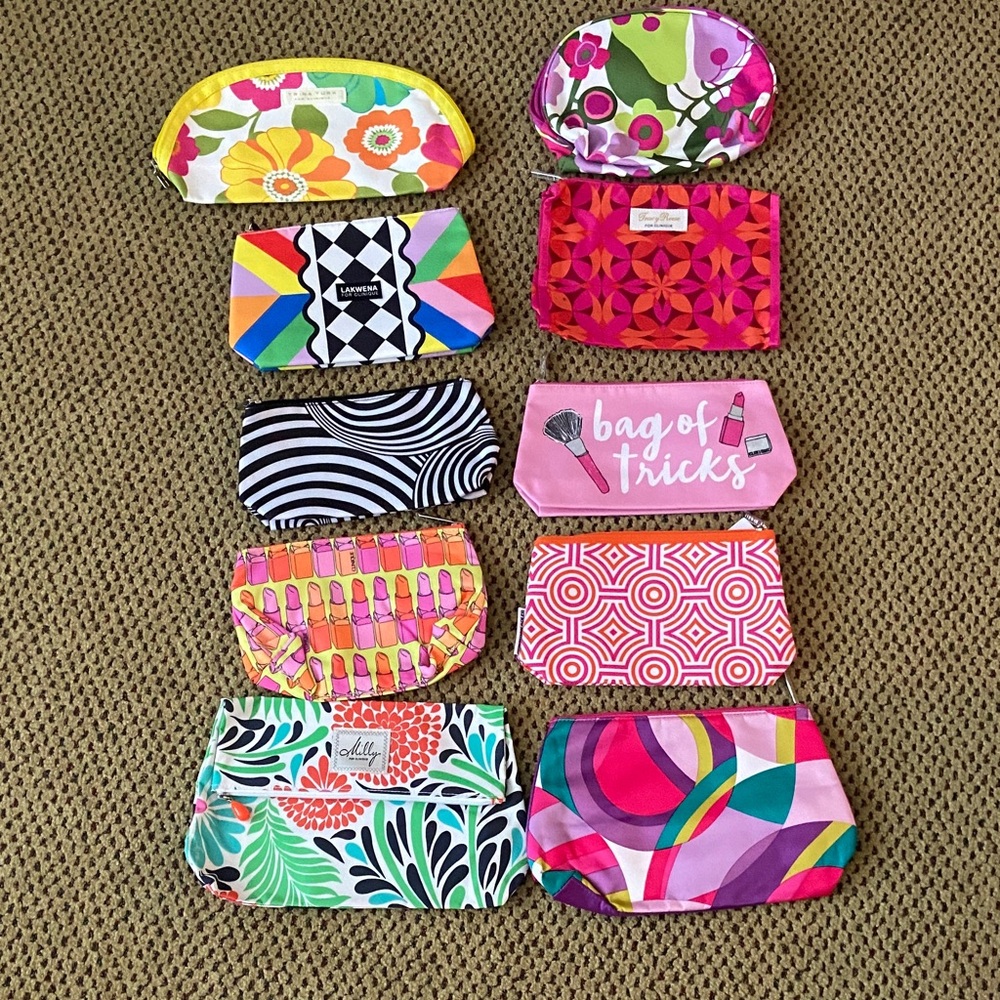 Clinique Colorful Cosmetic Bags Set